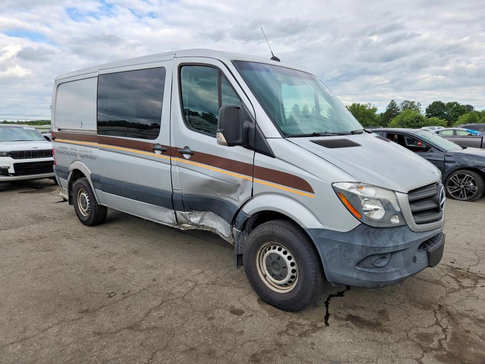 66563676 :رقم المزاد ، WD3PE7DC9F5987684 vin ، 2015 Mercedes-benz Sprinter مزاد بيع