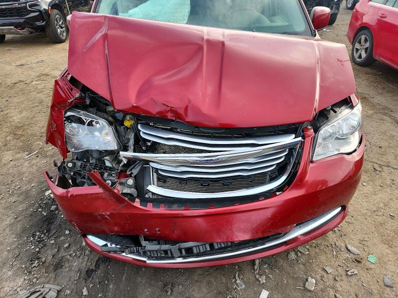 65941706 :رقم المزاد ، 2C4RC1BG3FR697368 vin ، 2015 Chrysler Town & Country مزاد بيع