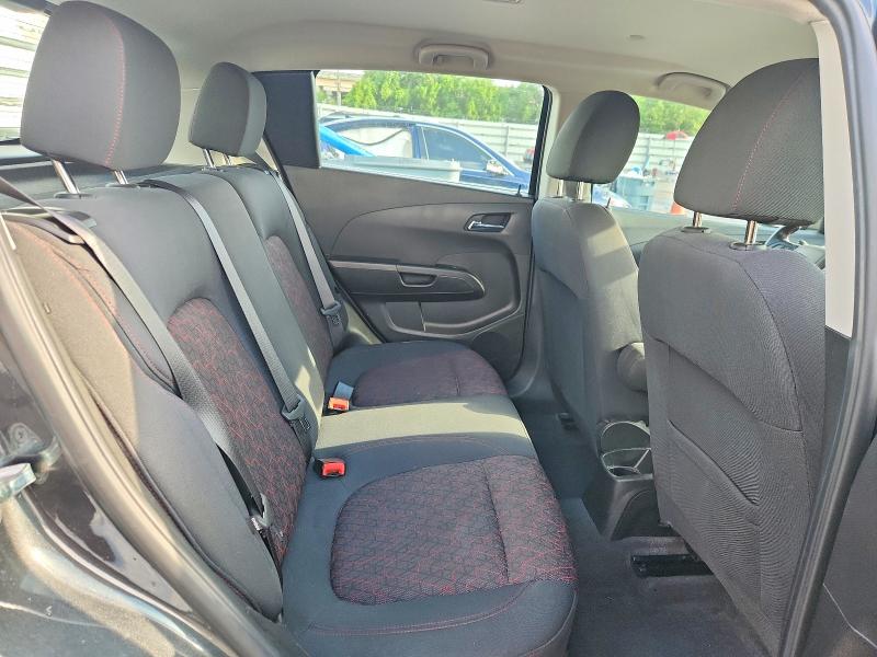 66087996 :رقم المزاد ، 1G1JD6SG0J4129381 vin ، 2018 Chevrolet Sonic مزاد بيع