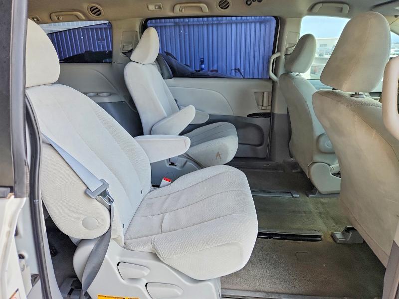 Aukcja sprzedaży 2012 Toyota Sienna, vin: 5TDKA3DC1CS015877, numer aukcji: 65941486