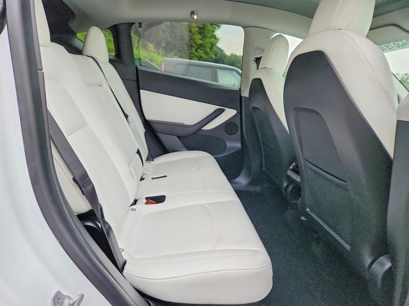 Продажа на аукционе авто 2021 Tesla Model Y, vin: 5YJYGDEE5MF085211, номер лота: 64361916