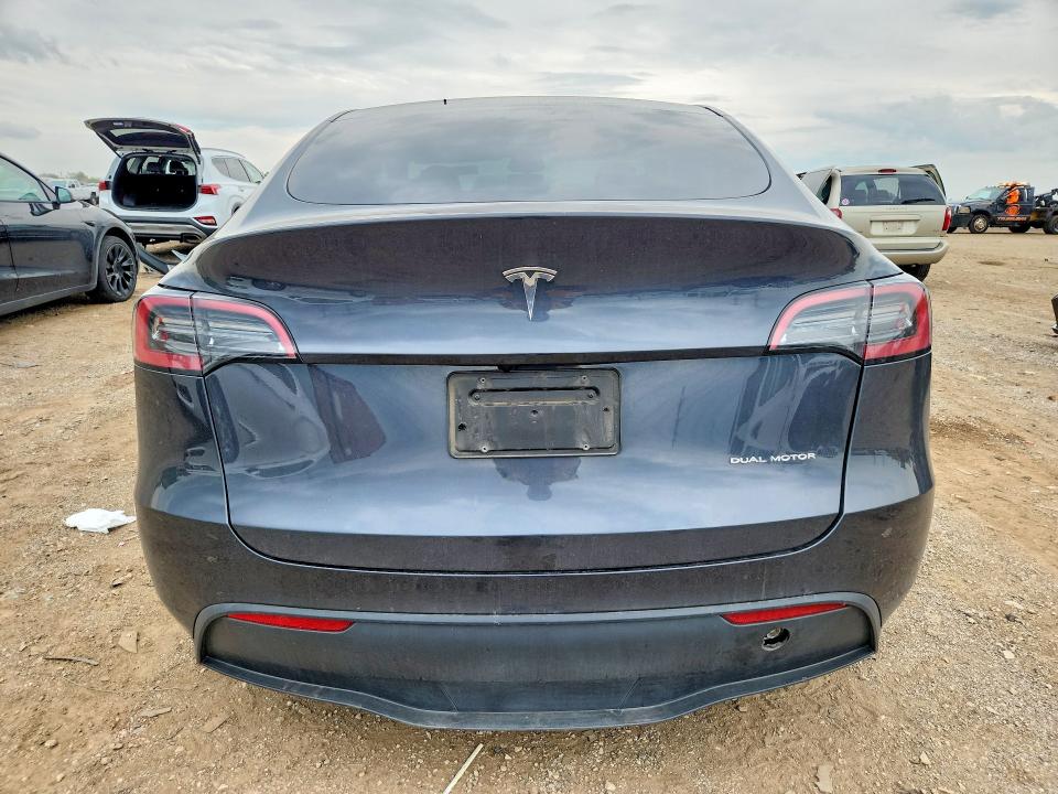 Продажа на аукционе авто 2024 Tesla Model Y, vin: 7SAYGDEE7RF027045, номер лота: 63803186