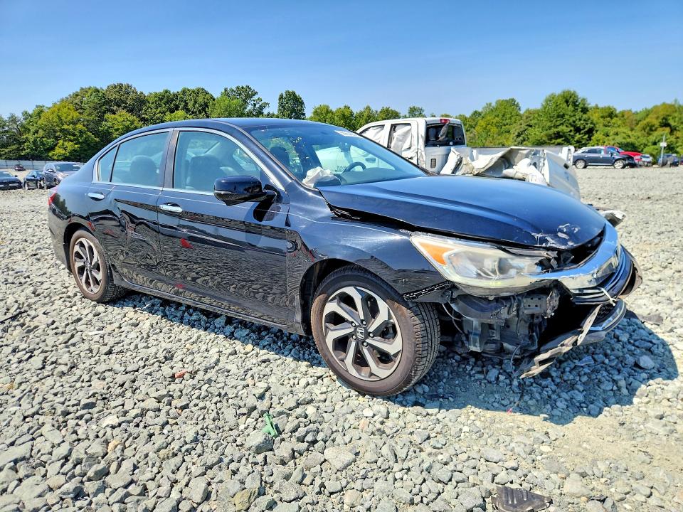 Продажа на аукционе авто 2017 Honda Accord, vin: 1HGCR2F7XHA181621, номер лота: 66654286