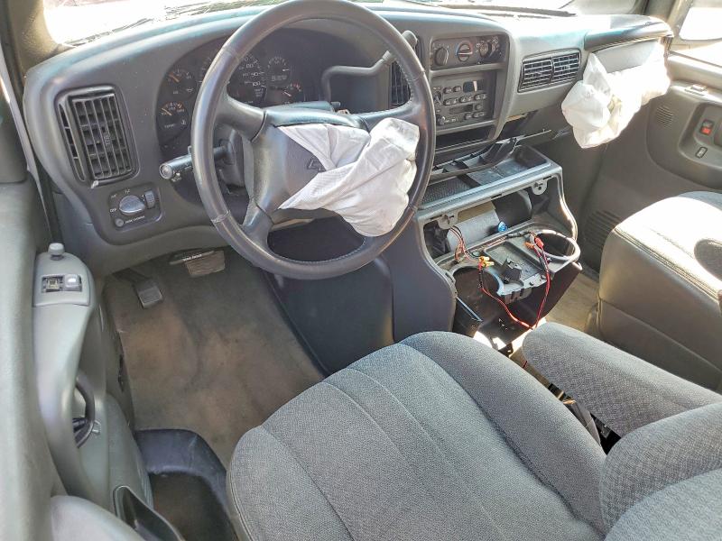 70699206 :رقم المزاد ، 1GAHG39G621126806 vin ، 2002 Chevrolet Express G3500 مزاد بيع