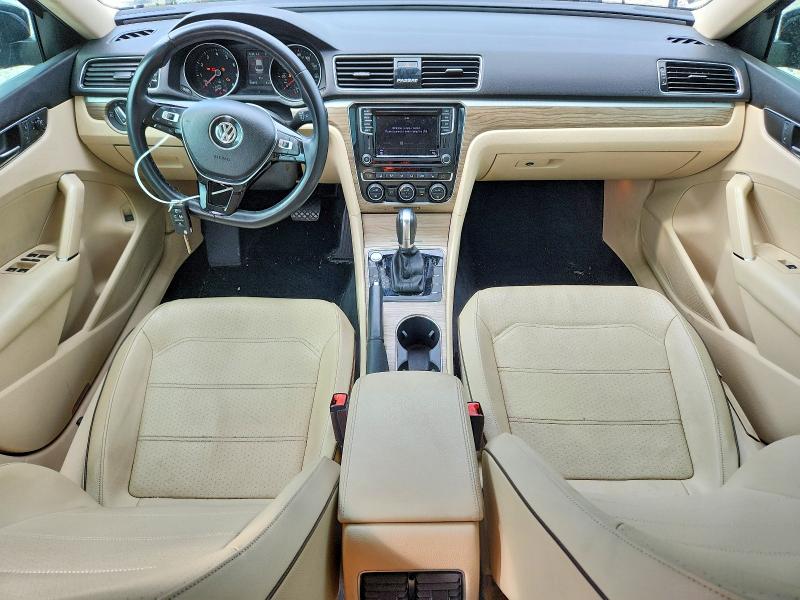 67268406 :رقم المزاد ، 1VWBA7A34JC009434 vin ، 2018 Volkswagen Passat مزاد بيع