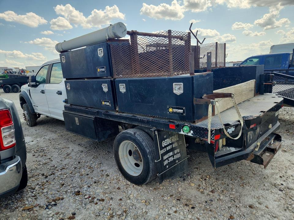64727686 :رقم المزاد ، 1FD0W4GT0HEB81360 vin ، 2017 Ford F450 مزاد بيع