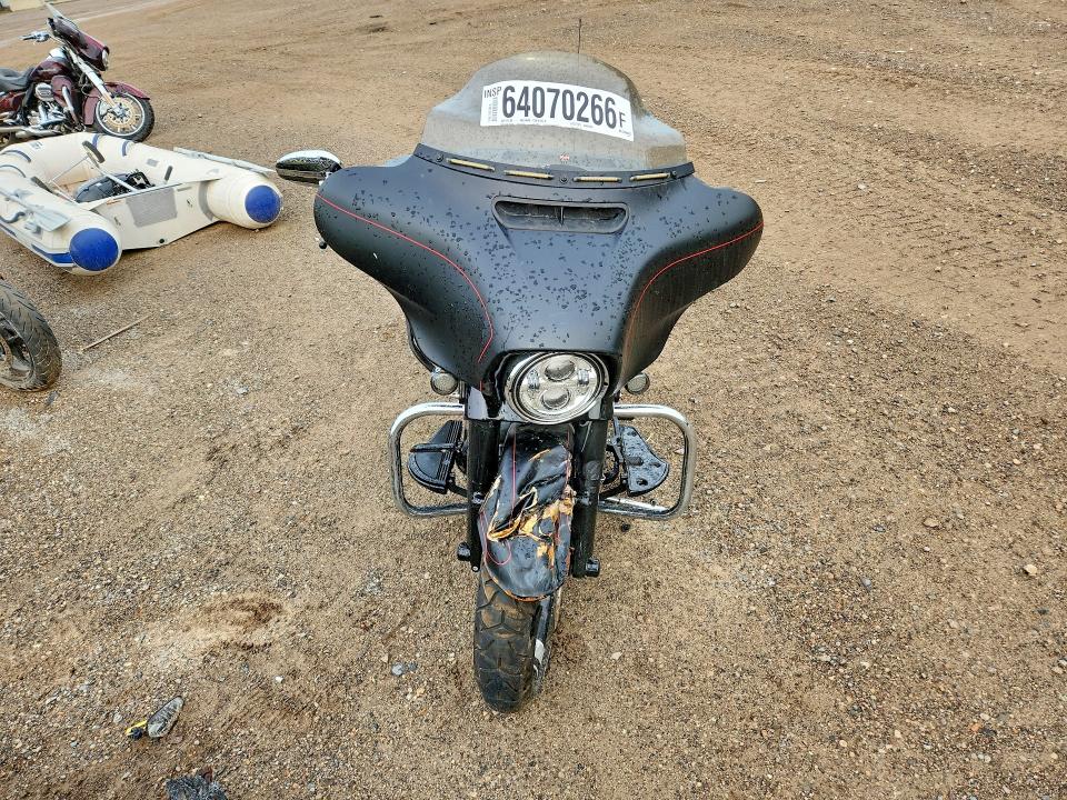 2015 Harley-davidson Flhxs მანქანა იყიდება აუქციონზე, vin: 1HD1KRM15FB664232, აუქციონის ნომერი: 64070266