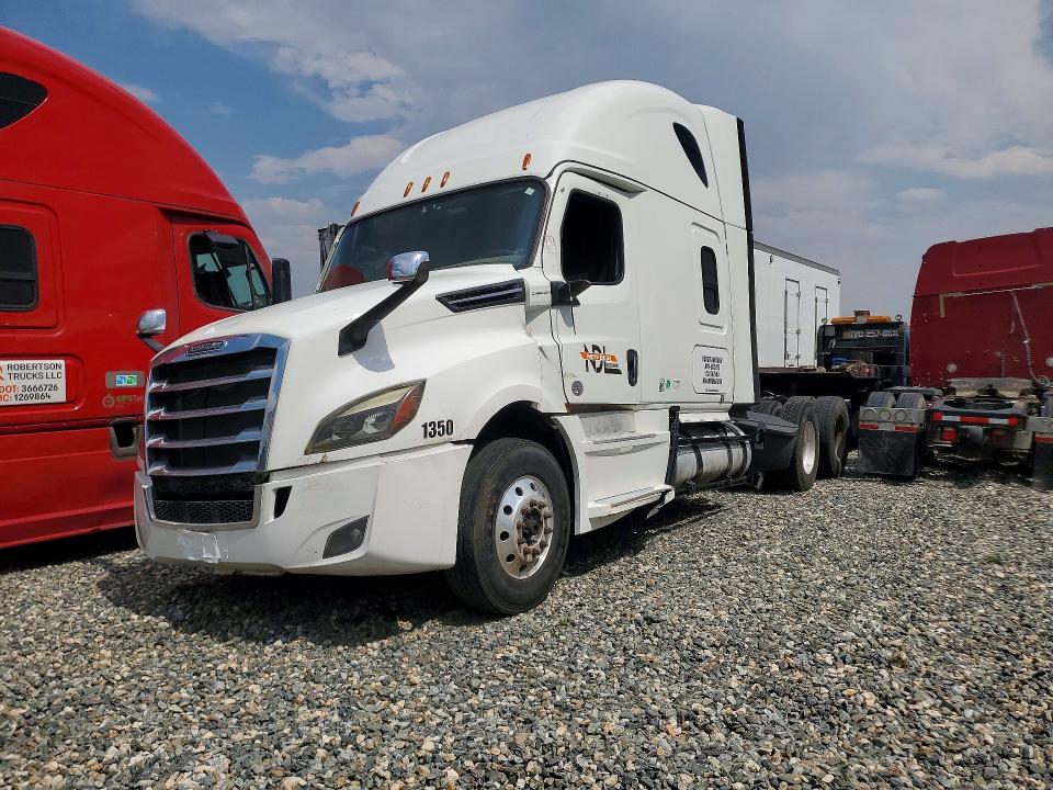 63917236 :رقم المزاد ، 3AKJHHDR1MSMA6399 vin ، 2021 Freightliner Cascadia 126 مزاد بيع