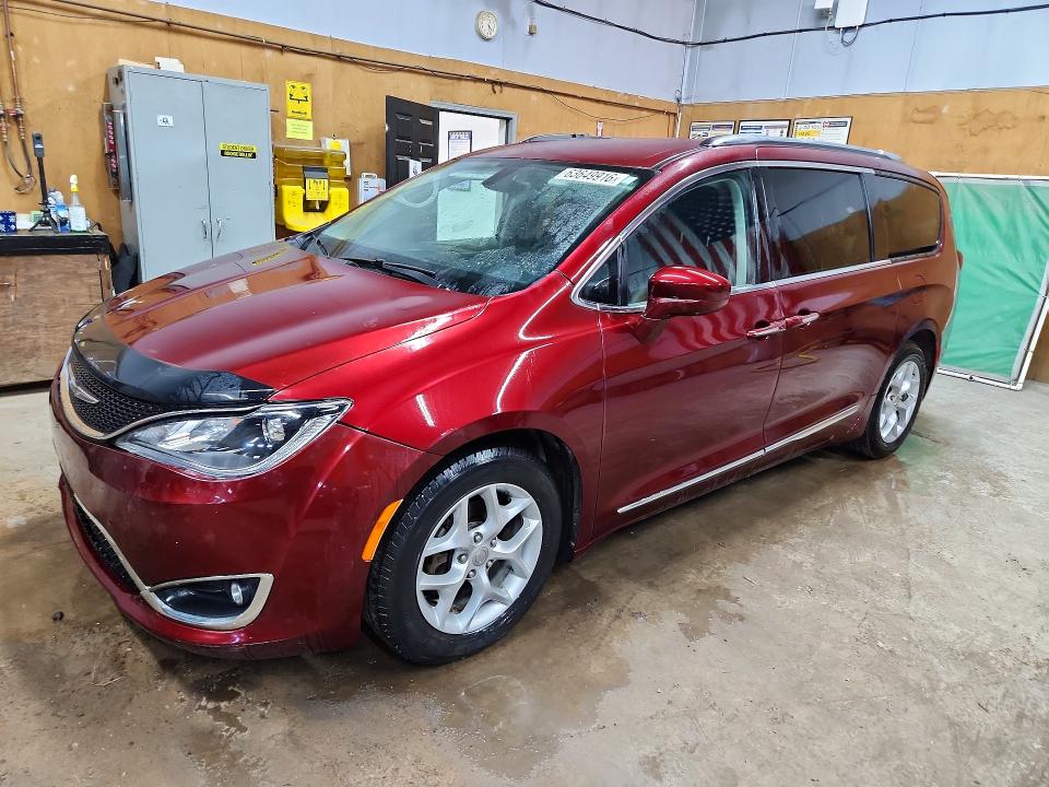 Продажа на аукционе авто 2017 Chrysler Pacifica, vin: 2C4RC1EGXHR660154, номер лота: 63649916