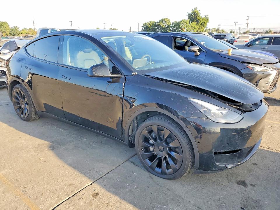 Продаж на аукціоні авто 2024 Tesla Model Y, vin: 7SAYGDED2RF020317, номер лоту: 64403346