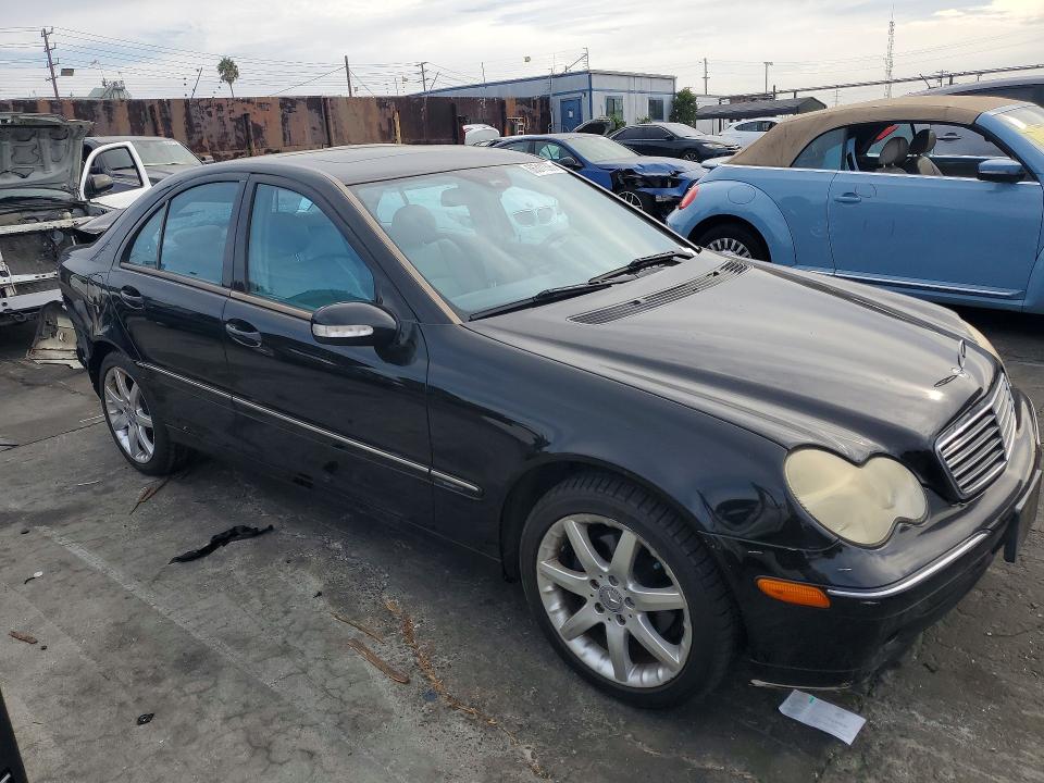 2004 Mercedes-benz C მანქანა იყიდება აუქციონზე, vin: WDBRF40J44A568238, აუქციონის ნომერი: 66311396