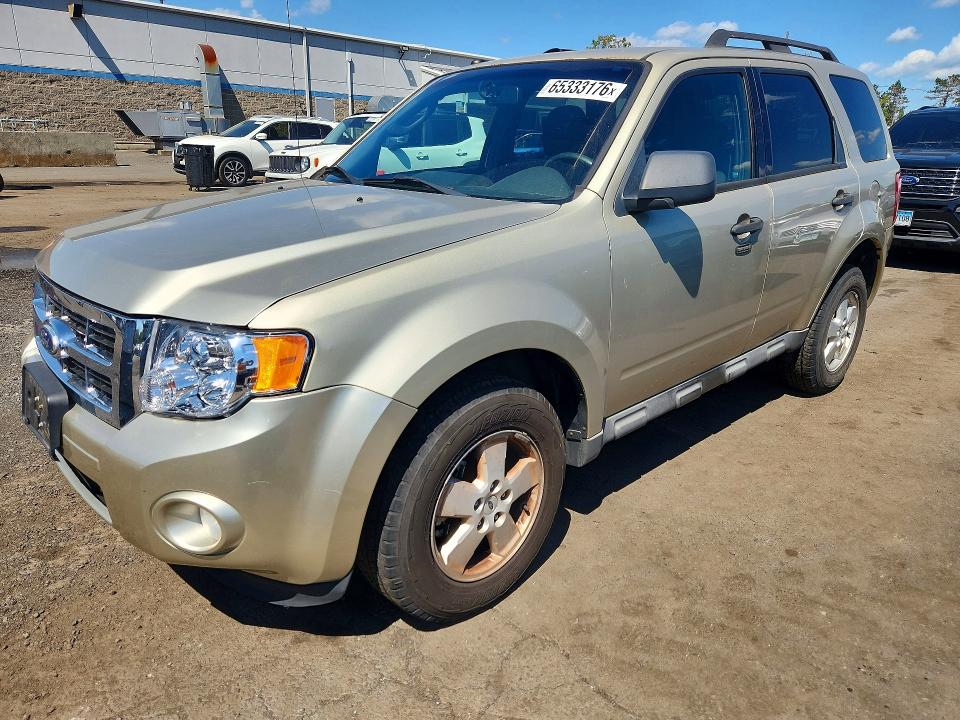 65333176 :رقم المزاد ، 1FMCU0D70AKB28359 vin ، 2010 Ford Escape مزاد بيع