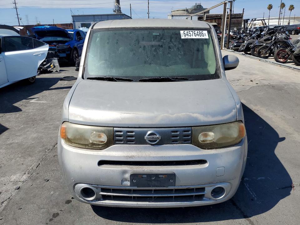 64576486 :رقم المزاد ، JN8AZ2KR7BT207377 vin ، 2011 Nissan Cube مزاد بيع