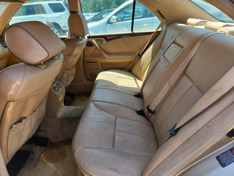 65911746 :رقم المزاد ، WDBJF65J81B244409 vin ، 2001 Mercedes-benz E مزاد بيع