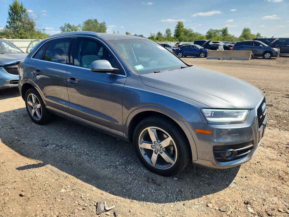 65577956 :رقم المزاد ، WA1GFCFS0FR011537 vin ، 2015 Audi Q3 مزاد بيع