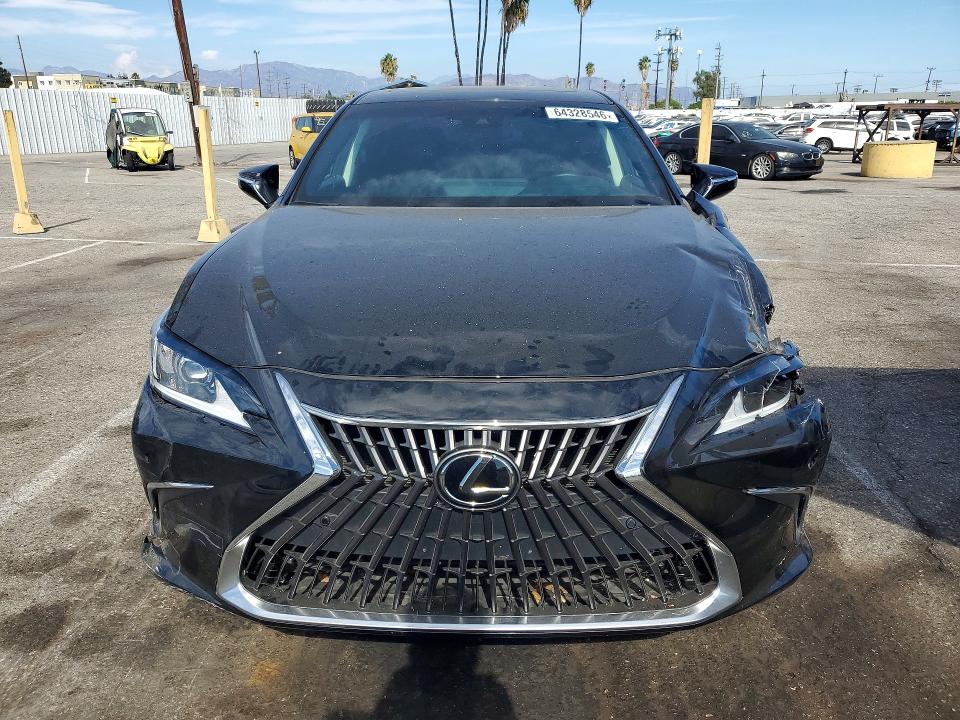 64328546 :رقم المزاد ، 58ADA1C18RU054309 vin ، 2024 Lexus Es 300h مزاد بيع