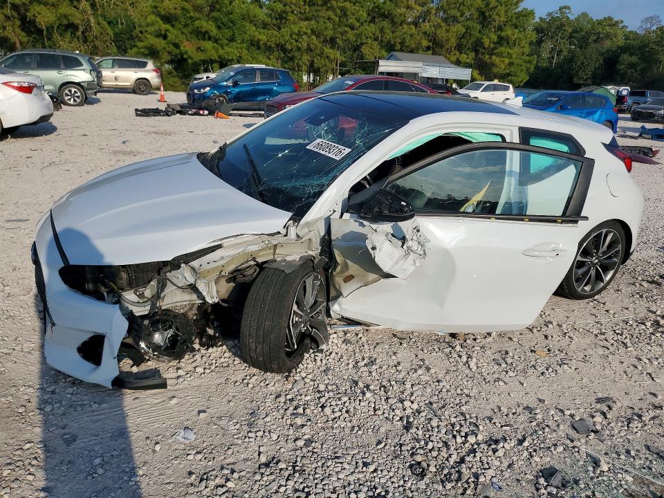 Продажа на аукционе авто 2021 Hyundai Veloster, vin: KMHTG6AF4MU032832, номер лота: 66089316