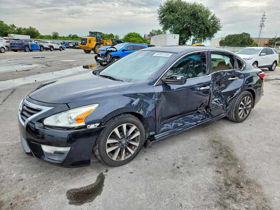 63861256 :رقم المزاد ، 1N4AL3AP3FN365587 vin ، 2015 Nissan Altima مزاد بيع