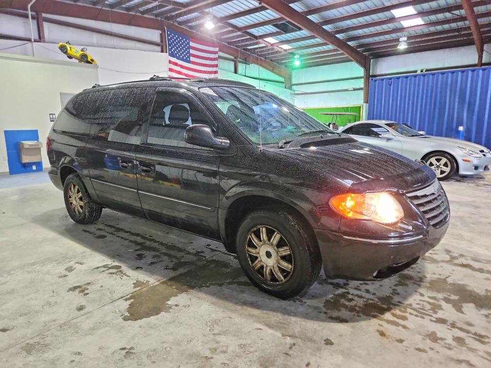 Продажа на аукционе авто 2005 Chrysler Town & Country, vin: 2C4GP54L55R166944, номер лота: 66386766