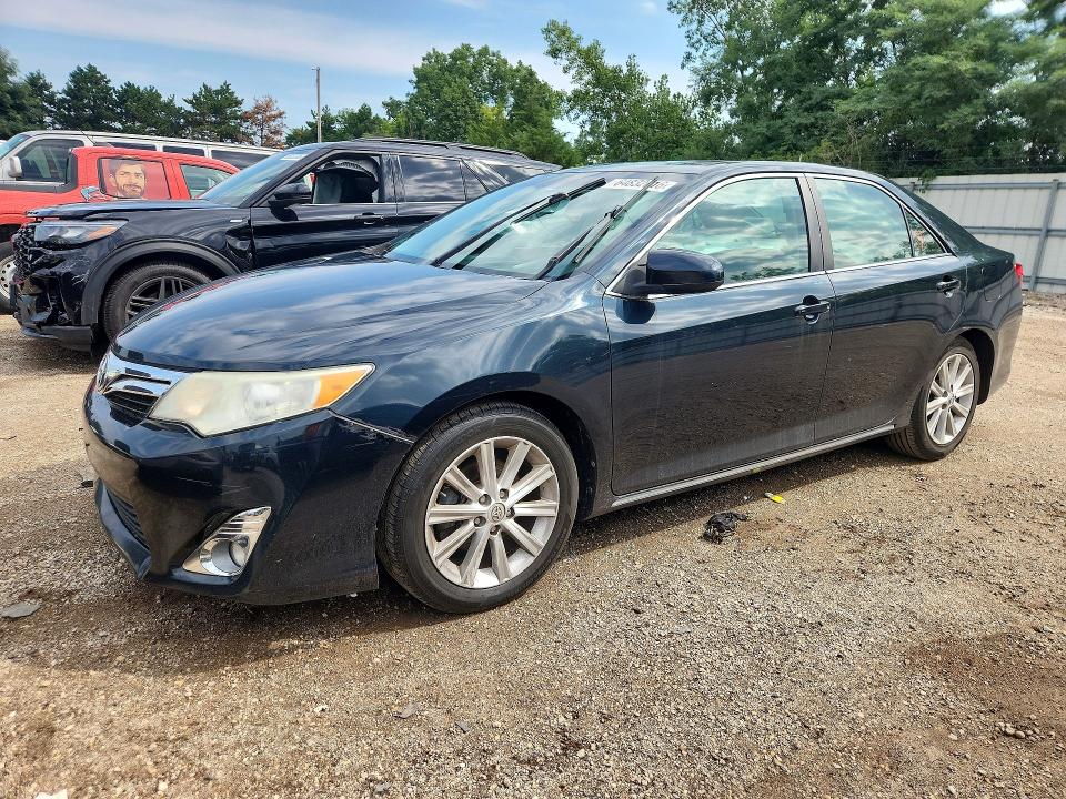 2013 Toyota Camry მანქანა იყიდება აუქციონზე, vin: 4T4BF1FK9DR310167, აუქციონის ნომერი: 64832016