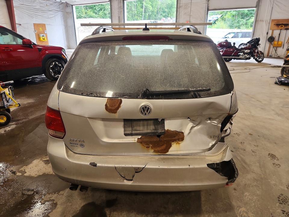 2014 Volkswagen Jetta მანქანა იყიდება აუქციონზე, vin: 3VWML7AJ9EM606374, აუქციონის ნომერი: 65126166