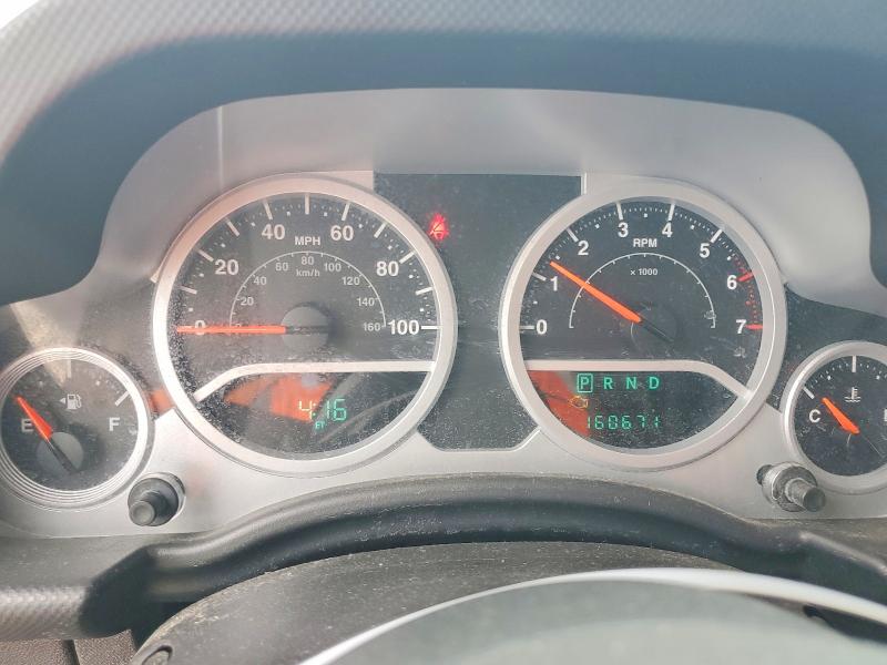 2010 Jeep Wrangler Unlimited მანქანა იყიდება აუქციონზე, vin: 1J4BA5H19AL215788, აუქციონის ნომერი: 63990496