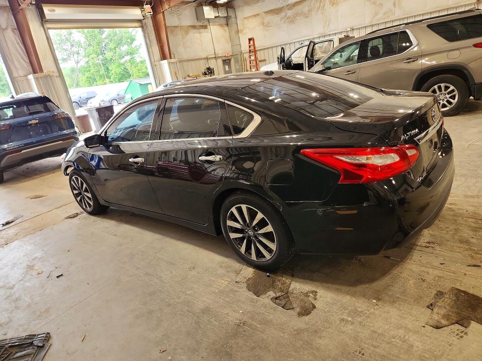 Продаж на аукціоні авто 2017 Nissan Altima, vin: 1N4AL3APXHC207620, номер лоту: 64615126