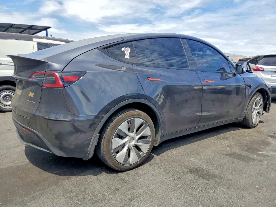 65326776 :رقم المزاد ، 7SAYGDEE2RF032475 vin ، 2024 Tesla Model Y مزاد بيع