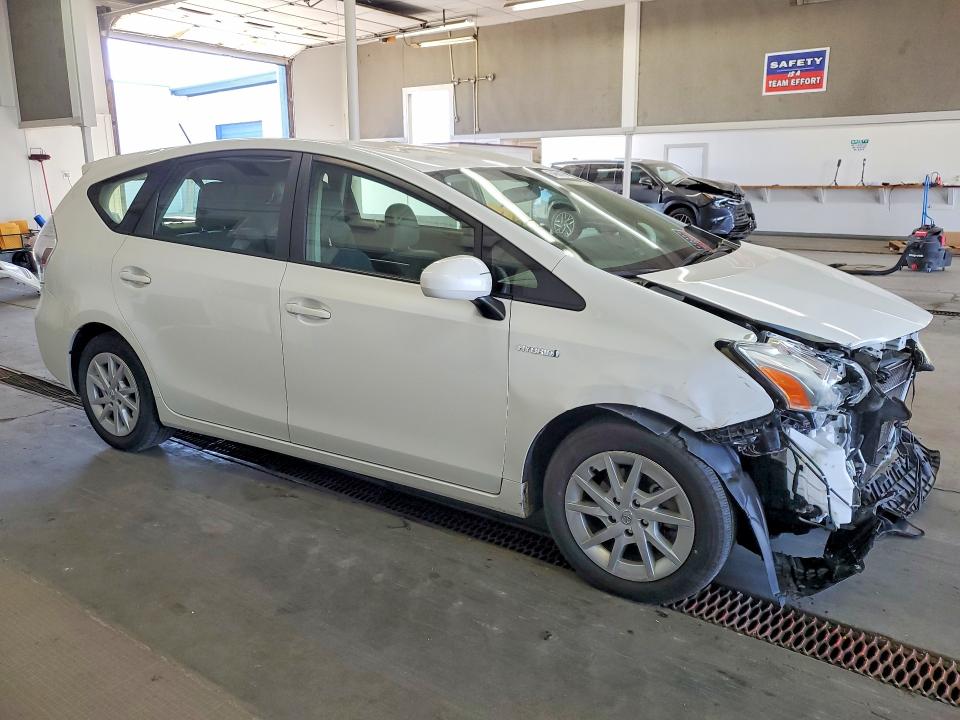 Продаж на аукціоні авто 2014 Toyota Prius V, vin: JTDZN3EU1E3300559, номер лоту: 64668196