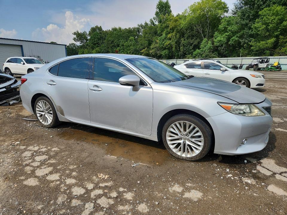 63773226 :رقم المزاد ، JTHBK1GG7D2067800 vin ، 2013 Lexus Es مزاد بيع