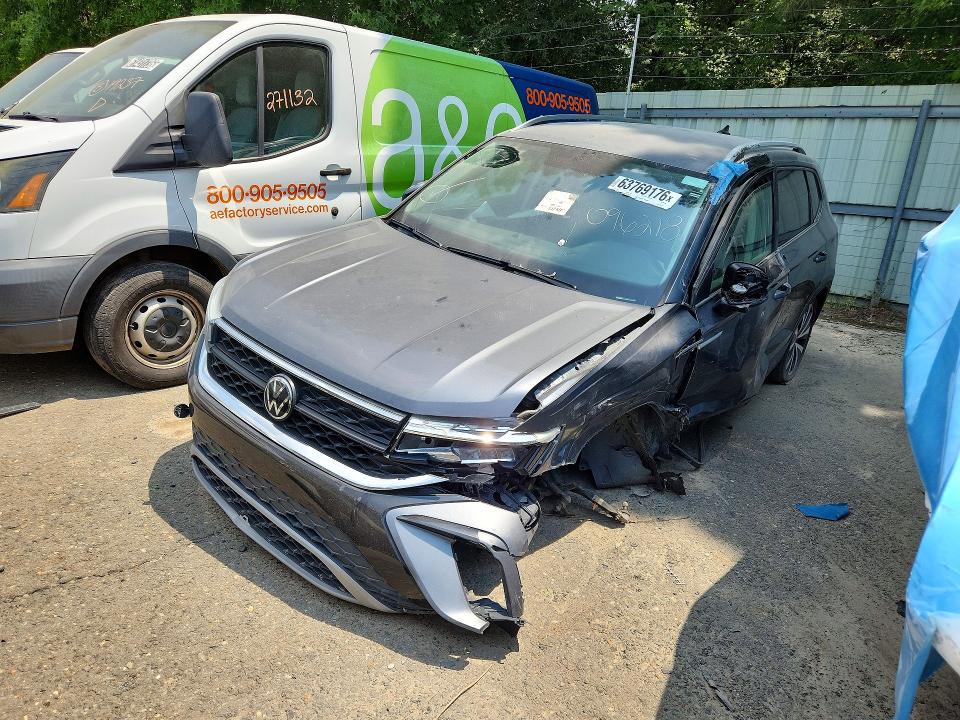 Продаж на аукціоні авто 2022 Volkswagen Taos, vin: 3VVRX7B2XNM096218, номер лоту: 63769176