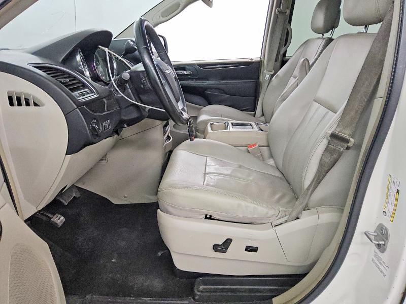 Продажа на аукционе авто 2013 Chrysler Town & Country, vin: 2C4RC1BG4DR528960, номер лота: 65180646
