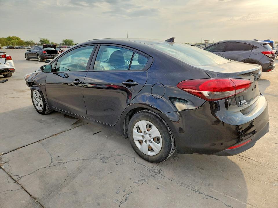 66456416 :رقم المزاد ، 3KPFL4A74HE124361 vin ، 2017 Kia Forte مزاد بيع