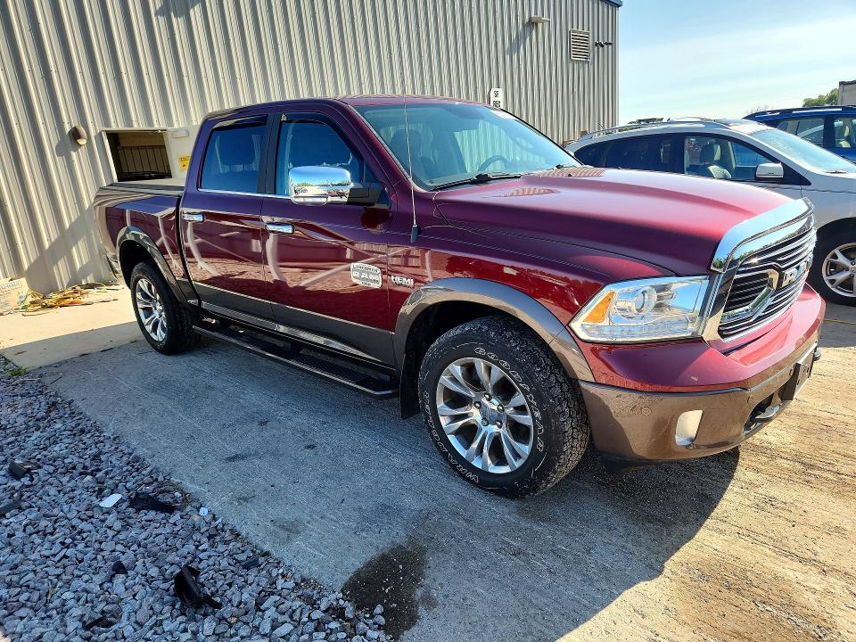66111136 :رقم المزاد ، 1C6RR7PT5HS768666 vin ، 2017 Ram 1500 مزاد بيع