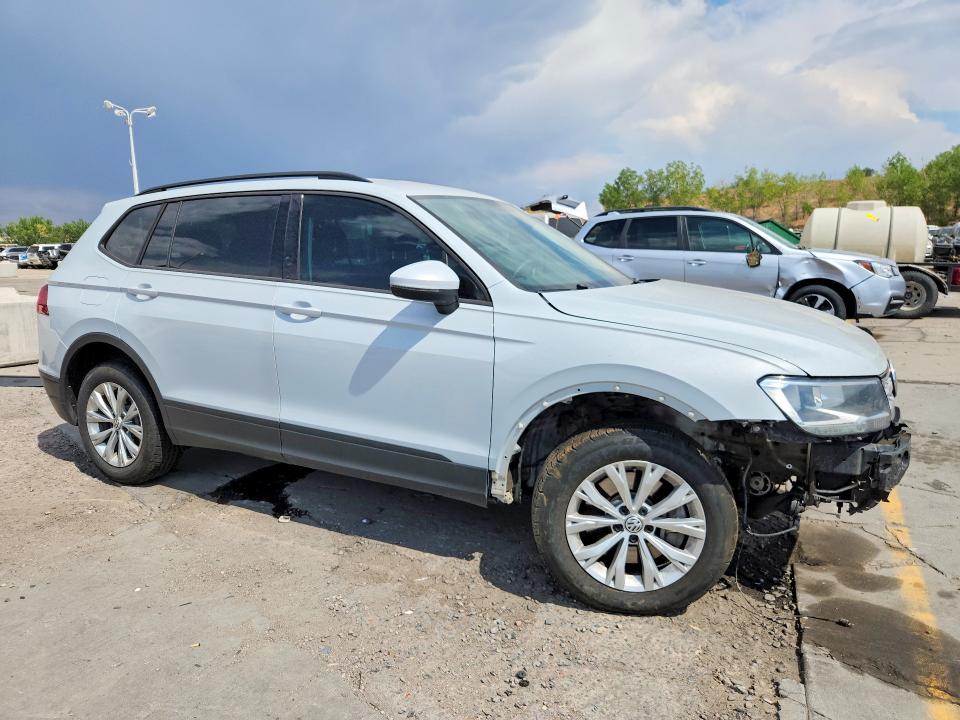 2019 Volkswagen Tiguan მანქანა იყიდება აუქციონზე, vin: 3VV0B7AX5KM044107, აუქციონის ნომერი: 64736006