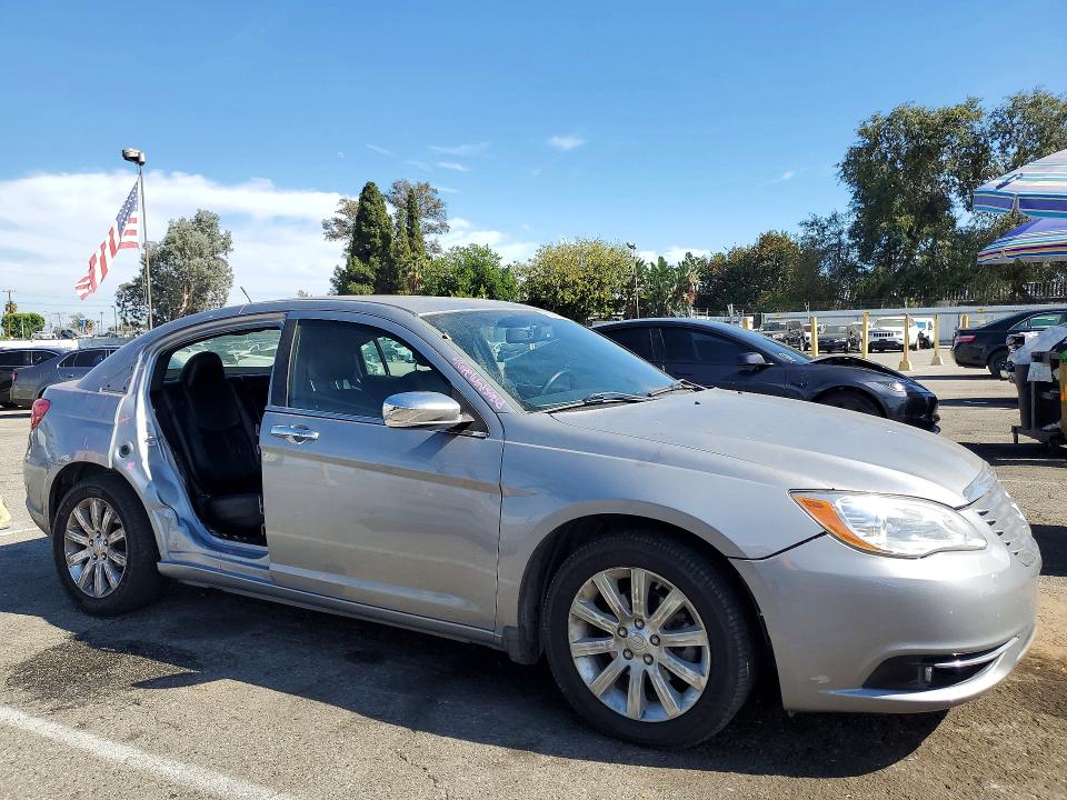 Aukcja sprzedaży 2013 Chrysler 200, vin: 1C3CCBCG2DN573889, numer aukcji: 66089396