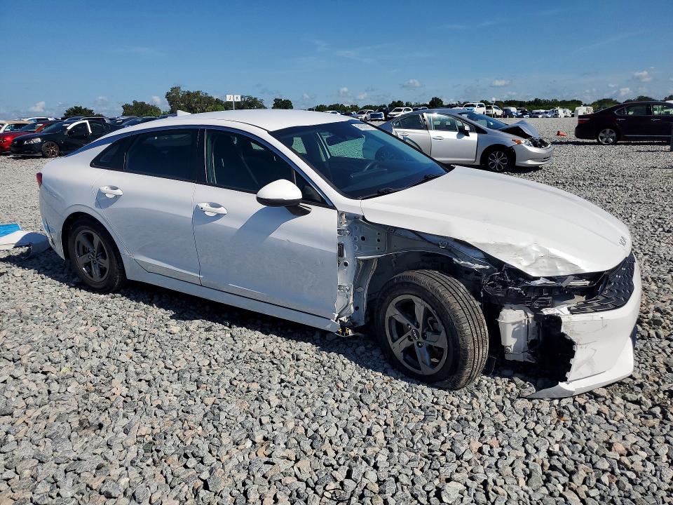 64800976 :رقم المزاد ، 5XXG14J28NG140208 vin ، 2022 Kia K5 مزاد بيع