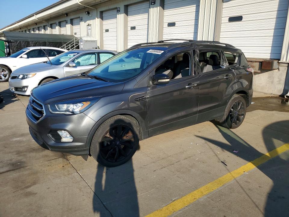 Продаж на аукціоні авто 2017 Ford Escape, vin: 1FMCU9J97HUC46515, номер лоту: 63366656
