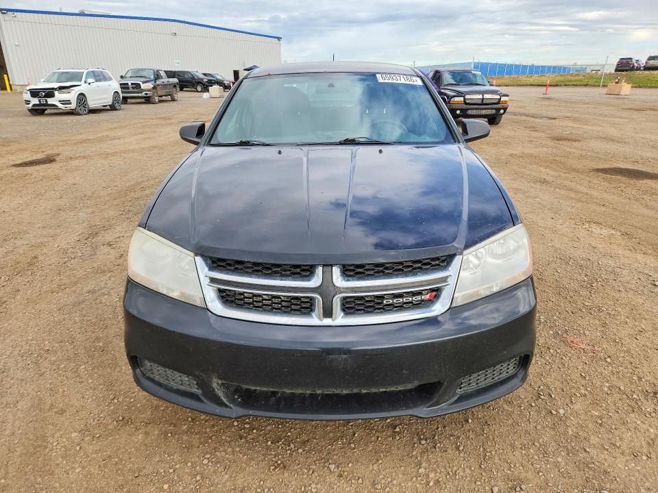 65937186 :رقم المزاد ، 1C3CDZAB4DN586835 vin ، 2013 Dodge Avenger مزاد بيع