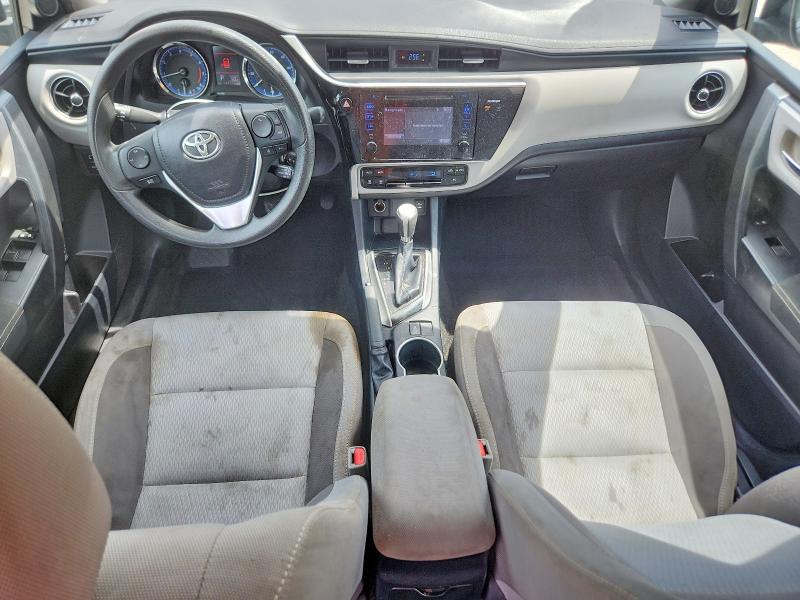 64242716 :رقم المزاد ، 2T1BURHE3HC949237 vin ، 2017 Toyota Corolla مزاد بيع