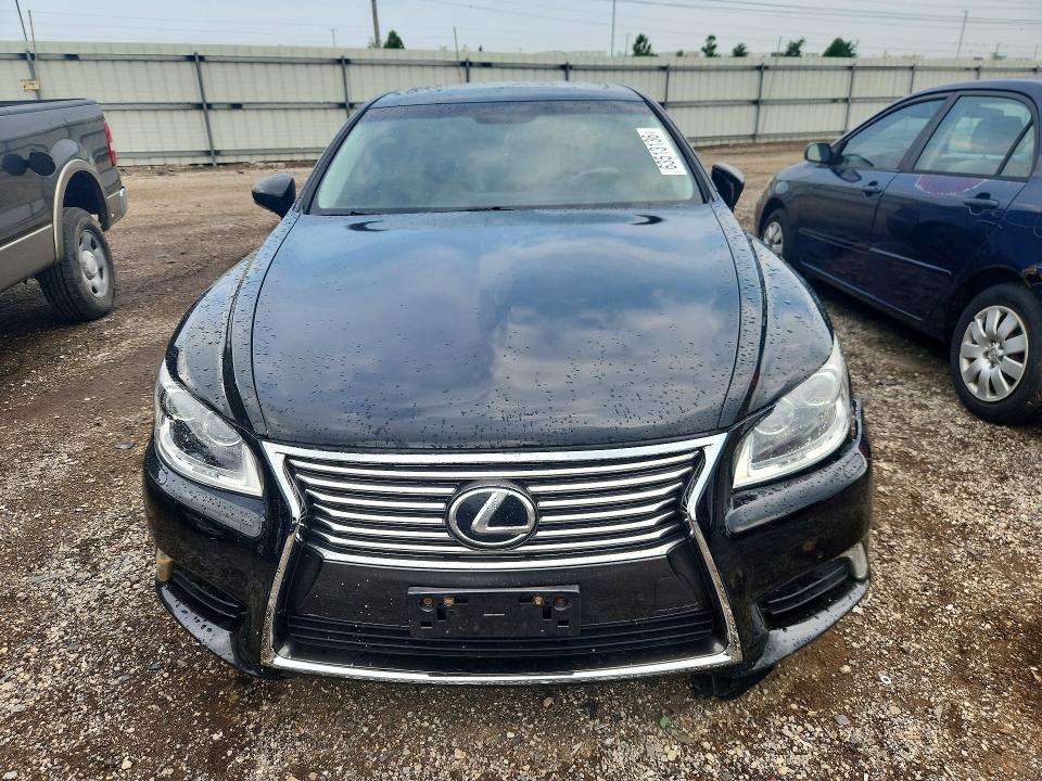 63513136 :رقم المزاد ، JTHCL5EF1G5026763 vin ، 2016 Lexus Ls مزاد بيع