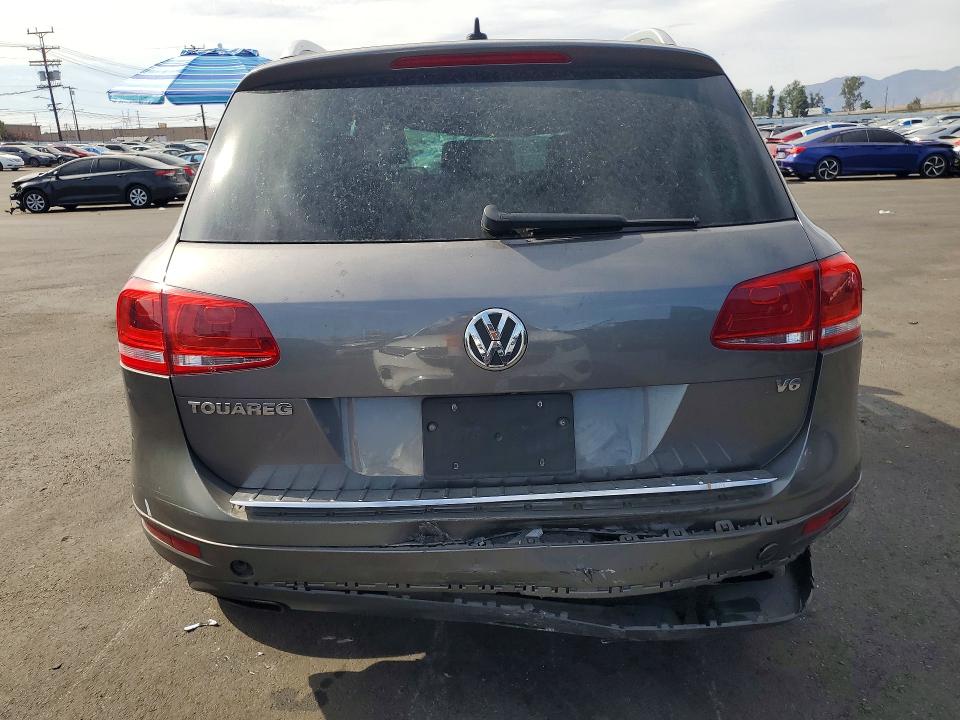 2012 Volkswagen Touareg მანქანა იყიდება აუქციონზე, vin: WVGEF9BP2CD011934, აუქციონის ნომერი: 67201786