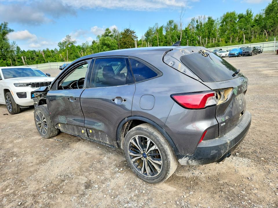 63279646 :رقم المزاد ، 1FMCU9G60MUB07964 vin ، 2021 Ford Escape مزاد بيع