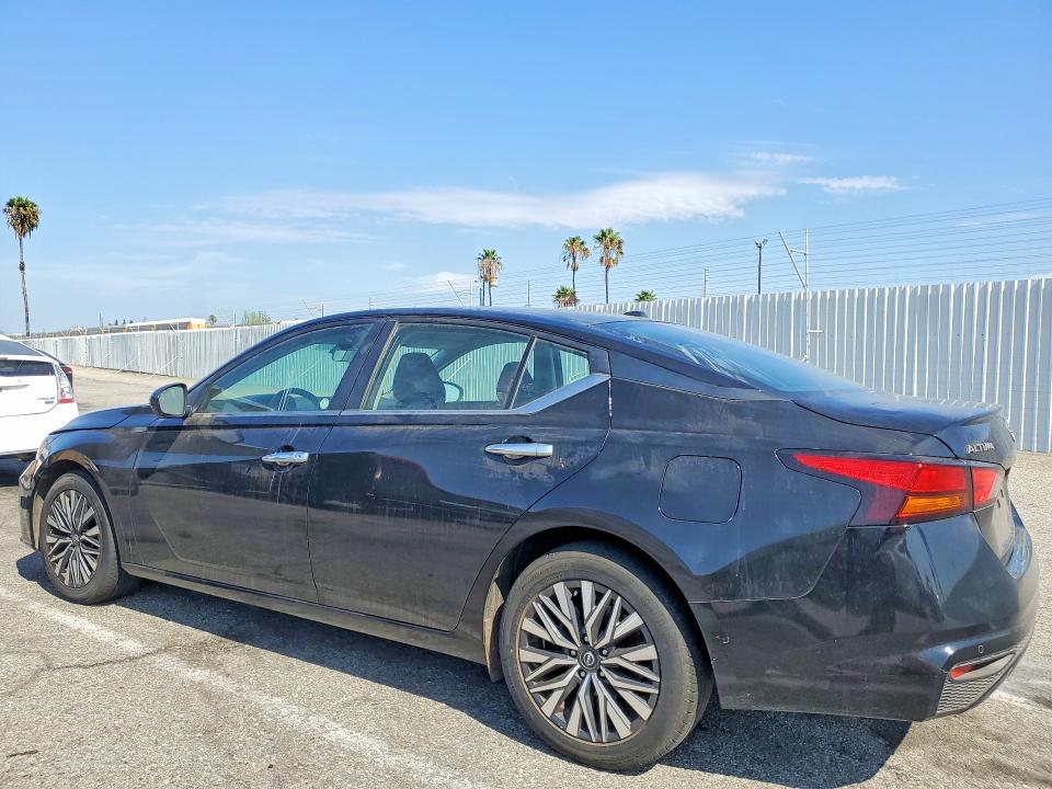 Продаж на аукціоні авто 2023 Nissan Altima, vin: 1N4BL4DV2PN314877, номер лоту: 64985946