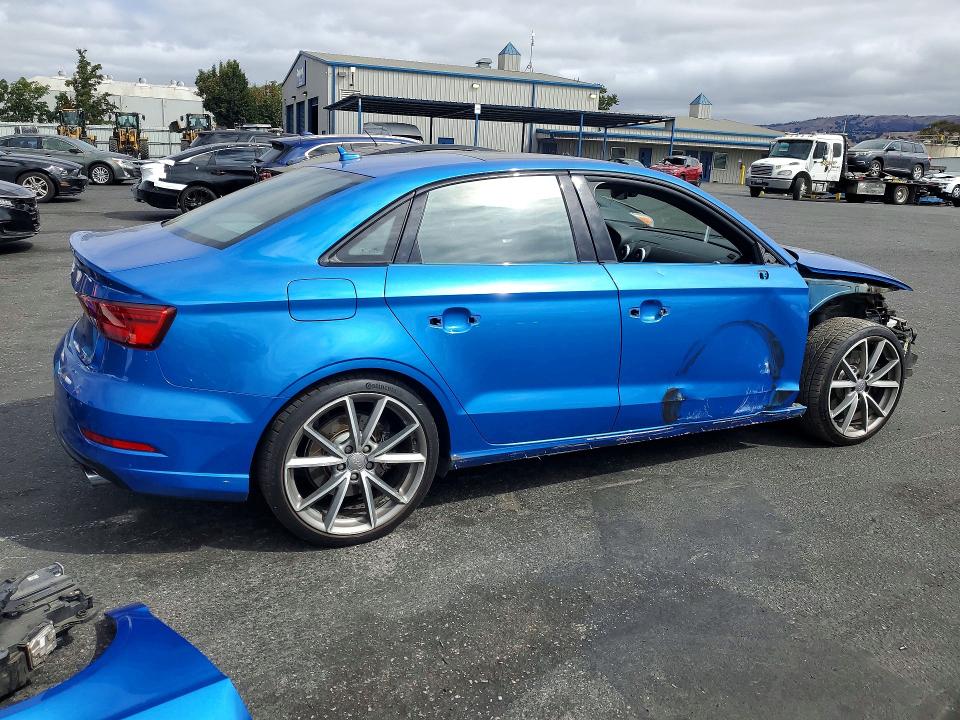 Продаж на аукціоні авто 2017 Audi S3, vin: WAUB1GFF9H1066608, номер лоту: 64160976