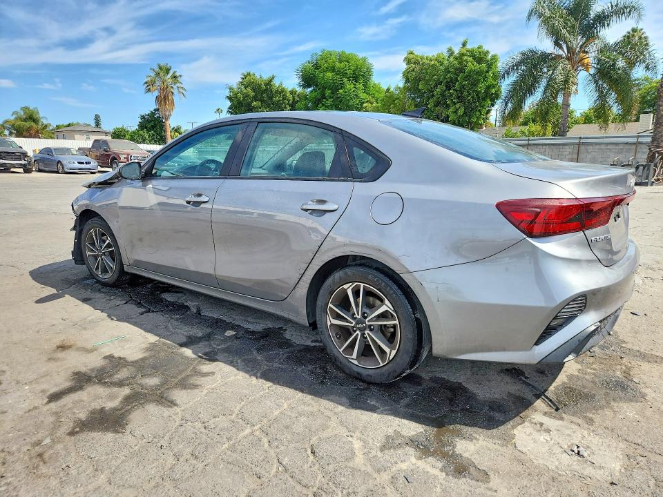 2023 Kia Forte მანქანა იყიდება აუქციონზე, vin: 3KPF24ADXPE651800, აუქციონის ნომერი: 66700836