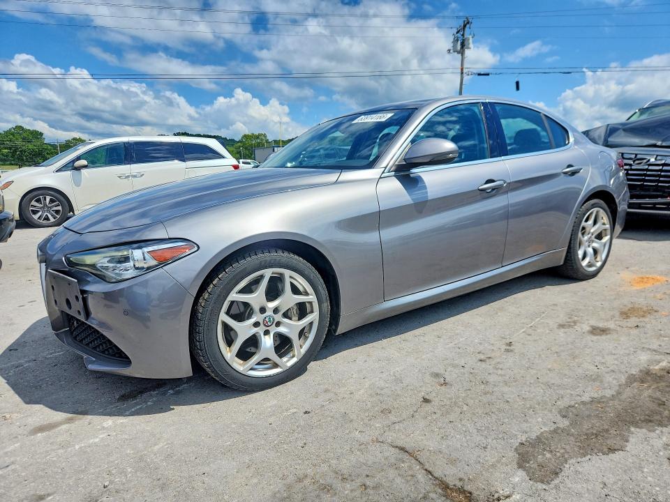 Aukcja sprzedaży 2018 Alfa Romeo Giulia, vin: ZARFAEEN3J7575832, numer aukcji: 63914166