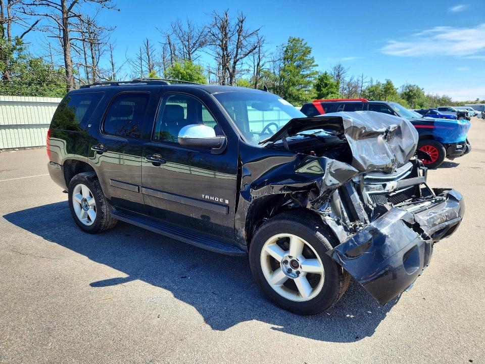 63430706 :رقم المزاد ، 1GNFK13028R145884 vin ، 2008 Chevrolet Tahoe مزاد بيع