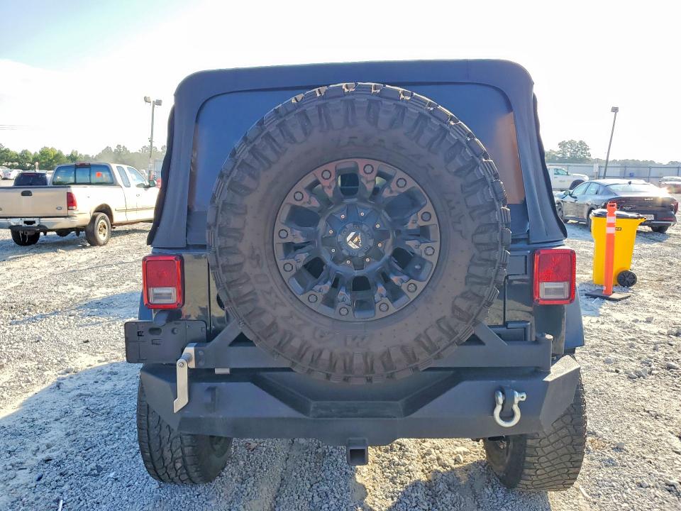 2017 Jeep Wrangler Unlimited მანქანა იყიდება აუქციონზე, vin: 1C4BJWDGXHL646267, აუქციონის ნომერი: 64083696