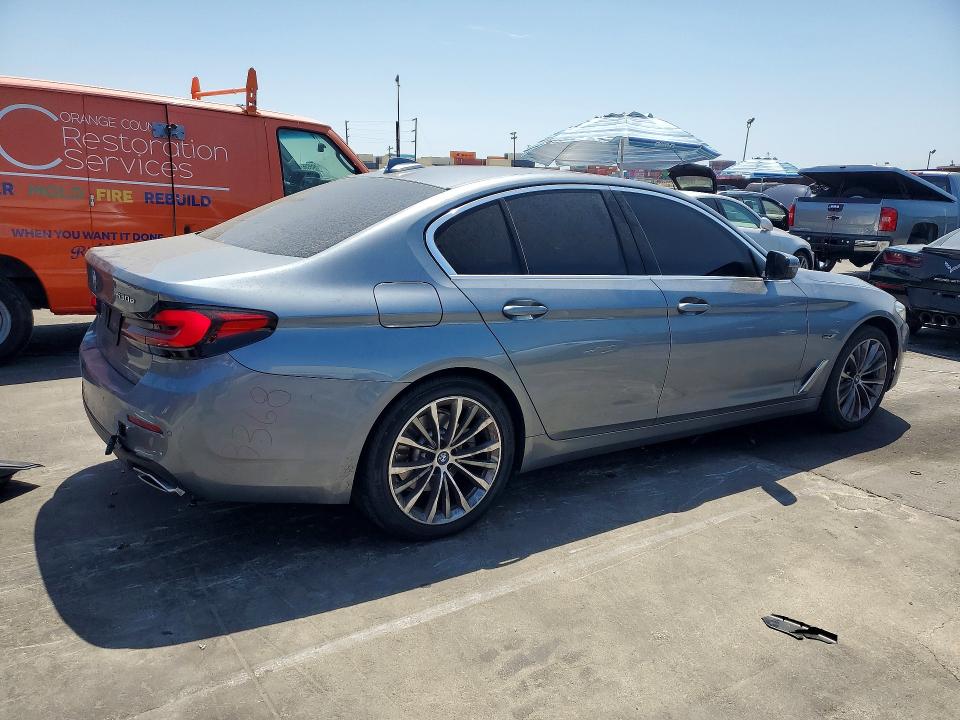 63607176 :رقم المزاد ، WBA13AG04NCK15987 vin ، 2022 Bmw 530e مزاد بيع
